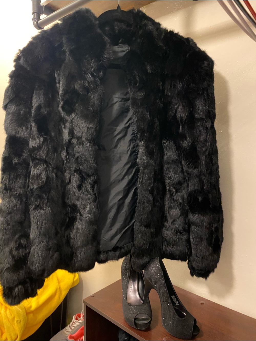 Black Faux Fur Coat - Women's Luxurious Winter Jacket